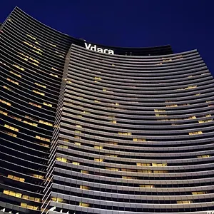 Hotel Luxury International By Vdara 4*