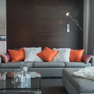 Luxury At Palms Place Aparthotel 4*