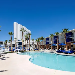 Tropicana A Doubletree By Hilton & Casino - Free Parking 4*