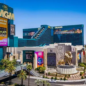 Mgm Signature Tower 1 Aparthotel 4*