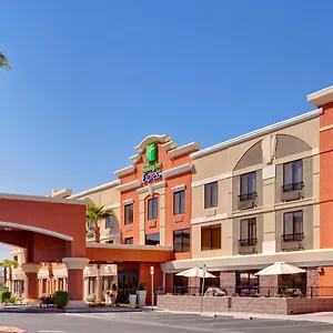 Отель Holiday Express And - Henderson By Ihg 3*