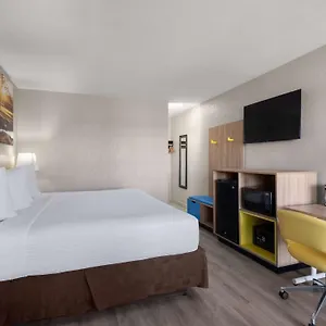 Days By Wyndham Vegas Airport Near The Strip Hotel