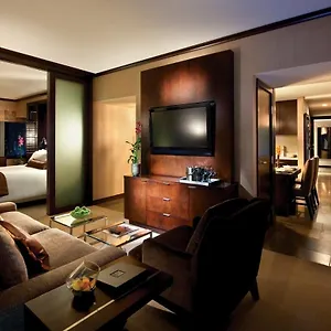 Vdara & Spa At Aria By Suiteness 5*
