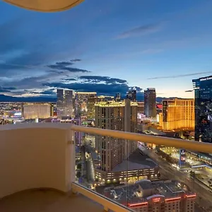 Apartment Balcony Full Strip View Mgm Signature Free Valet Las Vegas