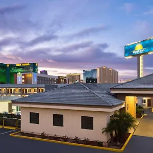 Otel Days Vegas Airport *