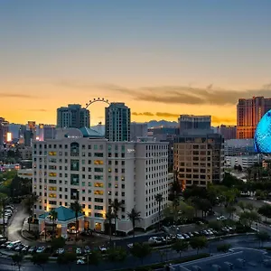 By Marriott Hughes Center Отель 3*