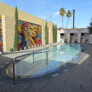 ホテル Lucky Dragon 4*