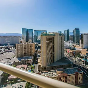 Mgm Signature - Strip View With Large Balcony - No Fees - Free Valet - 2917 * Las Vegas