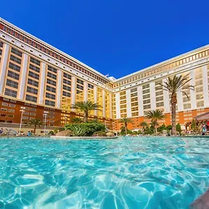 אתר נופש South Point Casino-spa 4*